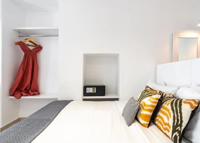 Maison By Monocle Guest house